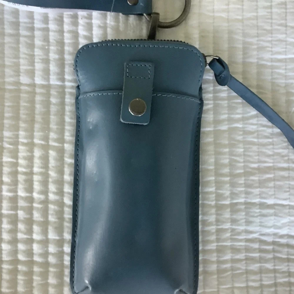 Free People Change Me Up Cross Body Phone Case Bag with Coin Case Blue Leather - Picture 6 of 9